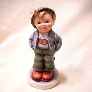 ~~~ HUMMEL *** HELLO WORLD *** 1983